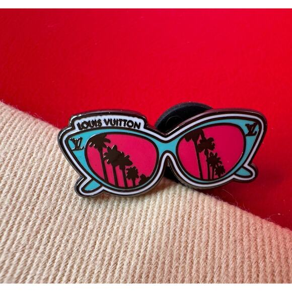 Pintrill X Louis Vuitton Sunglasses Limited Edition 2019 Brooch Pin Ultra Rare - Picture 3 of 11